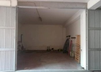 IMG-20240411-WA0010 (Copia).jpg - Magazzino VIA MARTIRI VI OTTOBRE, Lanciano - foto 2