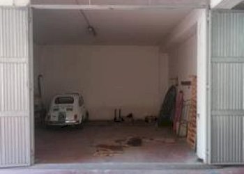 IMG-20240411-WA0020 (Copia).jpg - Magazzino VIA MARTIRI VI OTTOBRE, Lanciano - foto 7