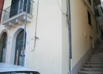 100_2946 (Copia).JPG - Locale Commerciale VIA VALERA, Lanciano - foto 18