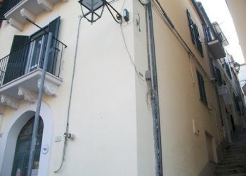 100_2947 (Copia).JPG - Locale Commerciale VIA VALERA, Lanciano - foto 19