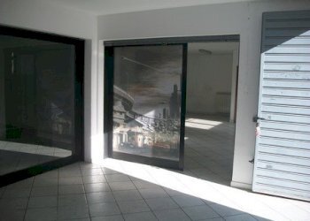 100_4600 (Copia).JPG - Locale Commerciale VIA I.SILONE, Lanciano - foto 2