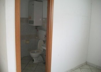 100_4612 (Copia).JPG - Locale Commerciale VIA I.SILONE, Lanciano - foto 14