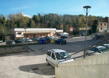 100_4618 (Copia).JPG - Locale Commerciale VIA I.SILONE, Lanciano - foto 20