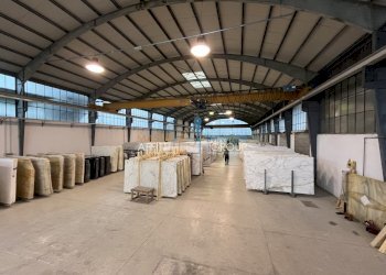 IMG_2749.JPG - Locale Commerciale Via Madonna del Golfo 14, Massa - foto 2