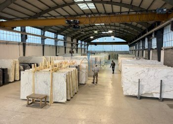 IMG_2747.JPG - Locale Commerciale Via Madonna del Golfo 14, Massa - foto 3