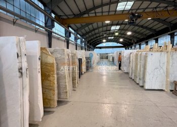 IMG_2744.JPG - Locale Commerciale Via Madonna del Golfo 14, Massa - foto 4