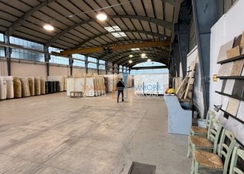 IMG_2742.JPG - Locale Commerciale Via Madonna del Golfo 14, Massa - foto 6