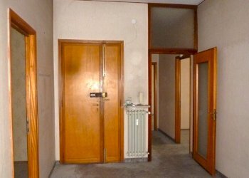 Apartment corso Giovanni Giolitti, 36, Cuneo - photo 2