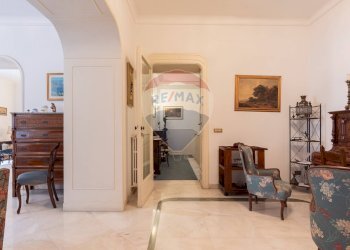 Appartamento Via del Parco Margherita, Napoli (zona Chiaia) - foto 12