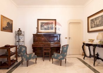 Appartamento Via del Parco Margherita, Napoli (zona Chiaia) - foto 13