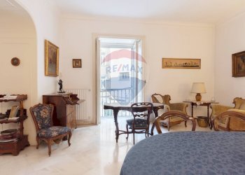 Appartamento Via del Parco Margherita, Napoli (zona Chiaia) - foto 19