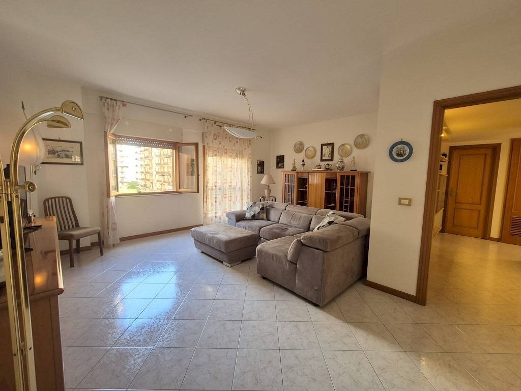 Quadrilocale Via Corradino Di Svevia, Palermo - foto 1