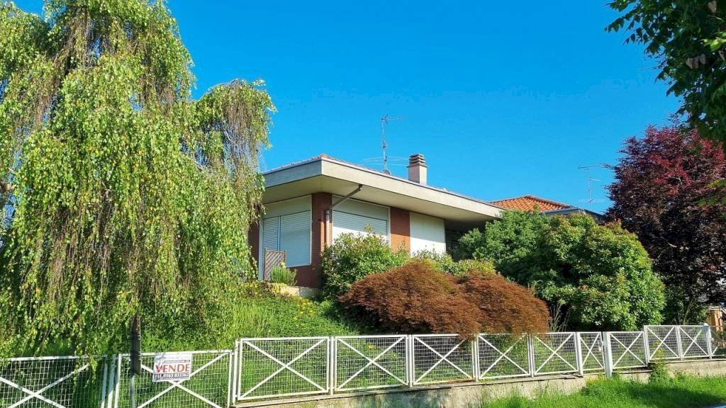 #canovaonline - Villa via Torino, 2, Rovasenda - foto 1