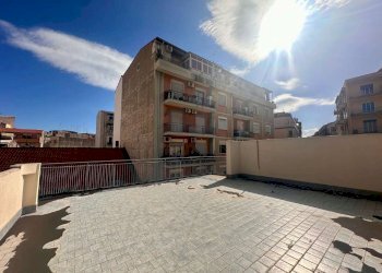 TERRAZZO - Quadrilocale via Genova, Catania - foto 1