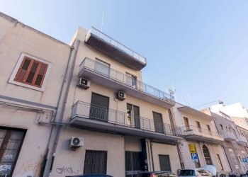 FACCIATA - Quadrilocale via Genova, Catania - foto 19