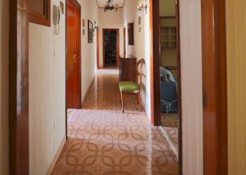 corridoio - Stabile - Palazzo Via Giuseppe Garibaldi 15, Taranto - foto 14