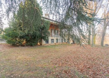 Ville in Vendita in Brianza - Villa VIA CARDUCCI, 9, Correzzana - foto 2