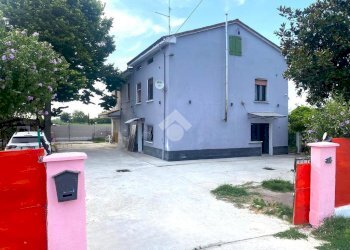 Independent house Via San Martin Carano, Mirandola - photo 6