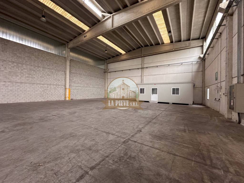 Interno non residenziale - Shed via Rana, Alessandria - photo 2