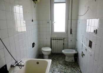 Bagno - Trilocale via Struppa, 20A, Genova (zona Molassana) - foto 14