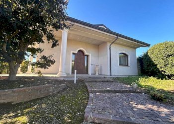 Villa via Don Rosso, 22, Rocca de' Baldi - foto 3