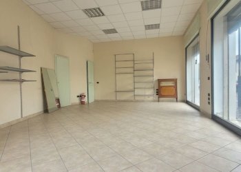 20241002_103243.jpg - Commercial Premises Via Fornaci 23, Brescia - photo 3
