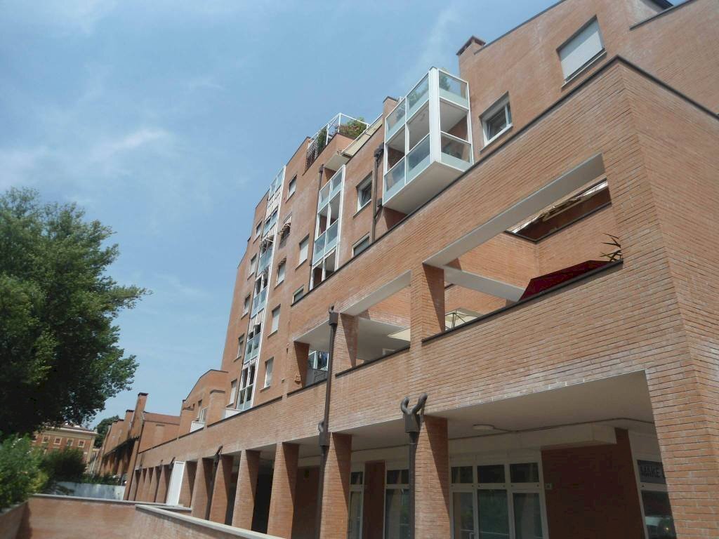 ESTERNO - Appartamento via Ferrarese, 24, Bologna (zona Bolognina) - foto 2