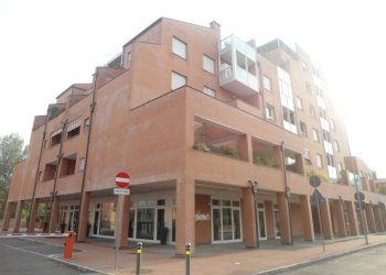ESTERNO - Appartamento via Ferrarese, 24, Bologna (zona Bolognina) - foto 3
