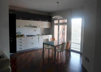 CUCINA - Appartamento via Ferrarese, 24, Bologna (zona Bolognina) - foto 5