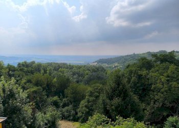 Vista - Negozio piazza Castello, 14, Cigliè - foto 32