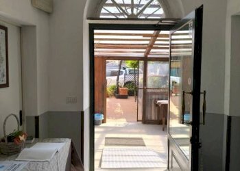 Interno palazzo - Negozio piazza Castello, 14, Cigliè - foto 34