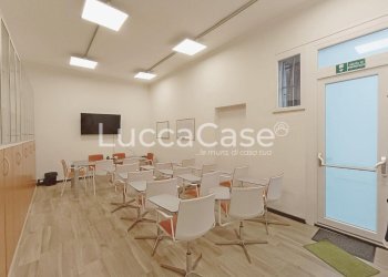 Office Lucca (neighborhood Pontetetto) - photo 1