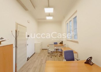 Office Lucca (neighborhood Pontetetto) - photo 4