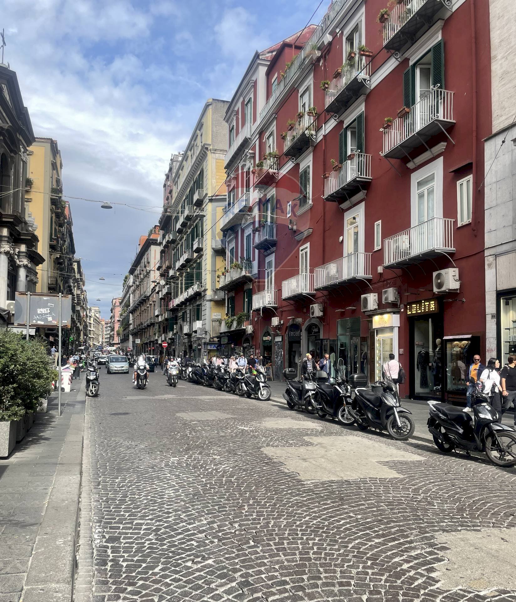 Commercial Premises Via Basilio Puoti, Napoli (neighborhood Montecalvario) - photo 2