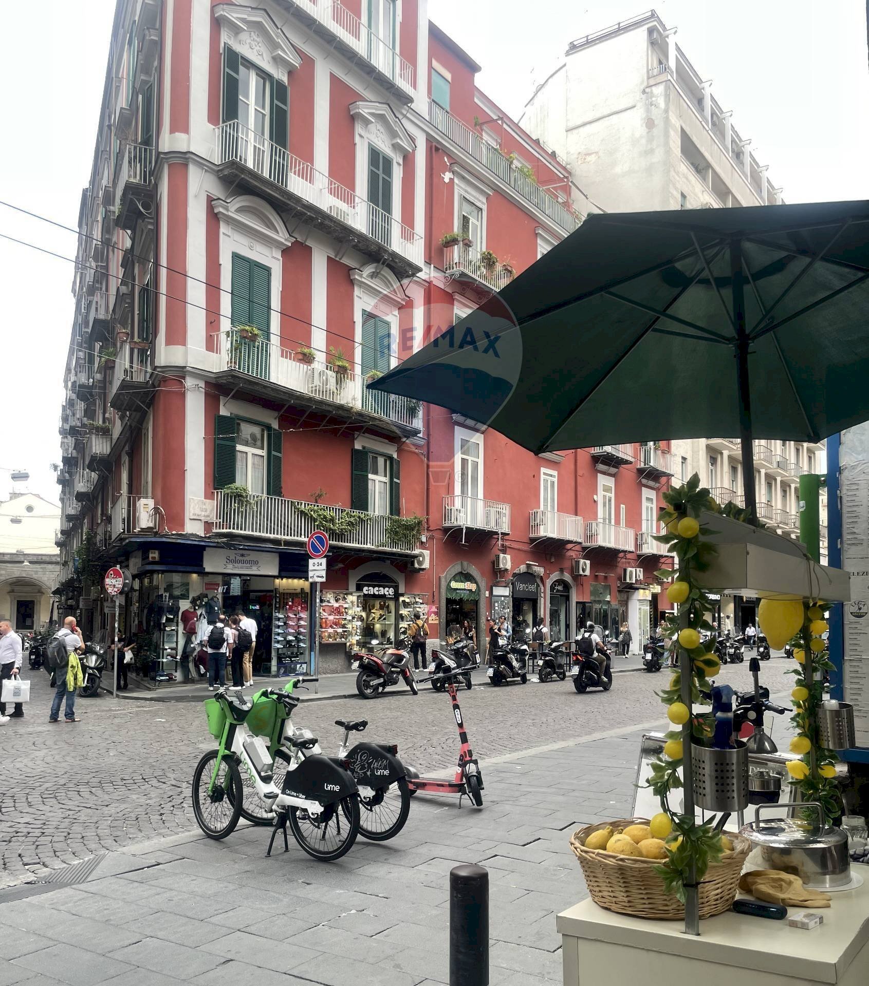 Commercial Premises Via Basilio Puoti, Napoli (neighborhood Montecalvario) - photo 3