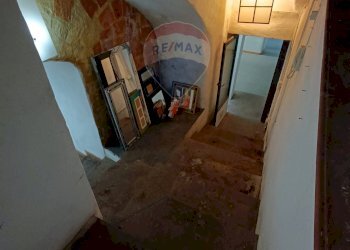 Locale Commerciale Via Basilio Puoti, Napoli (zona Montecalvario) - foto 9