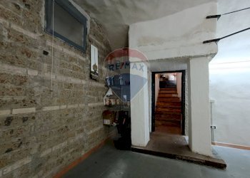 Locale Commerciale Via Basilio Puoti, Napoli (zona Montecalvario) - foto 18