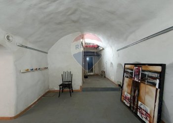 Locale Commerciale Via Basilio Puoti, Napoli (zona Montecalvario) - foto 21