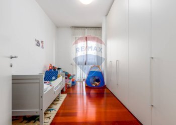 Attic via Clara Maffei, Bergamo - photo 17