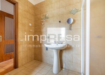 Semi-detached Villa Trevignano - photo 20