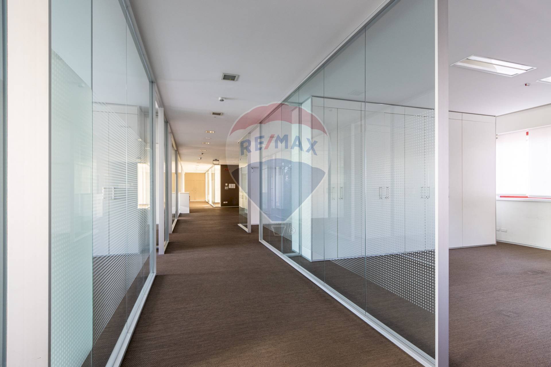 Office Milano (neighborhood Certosa) - photo 1