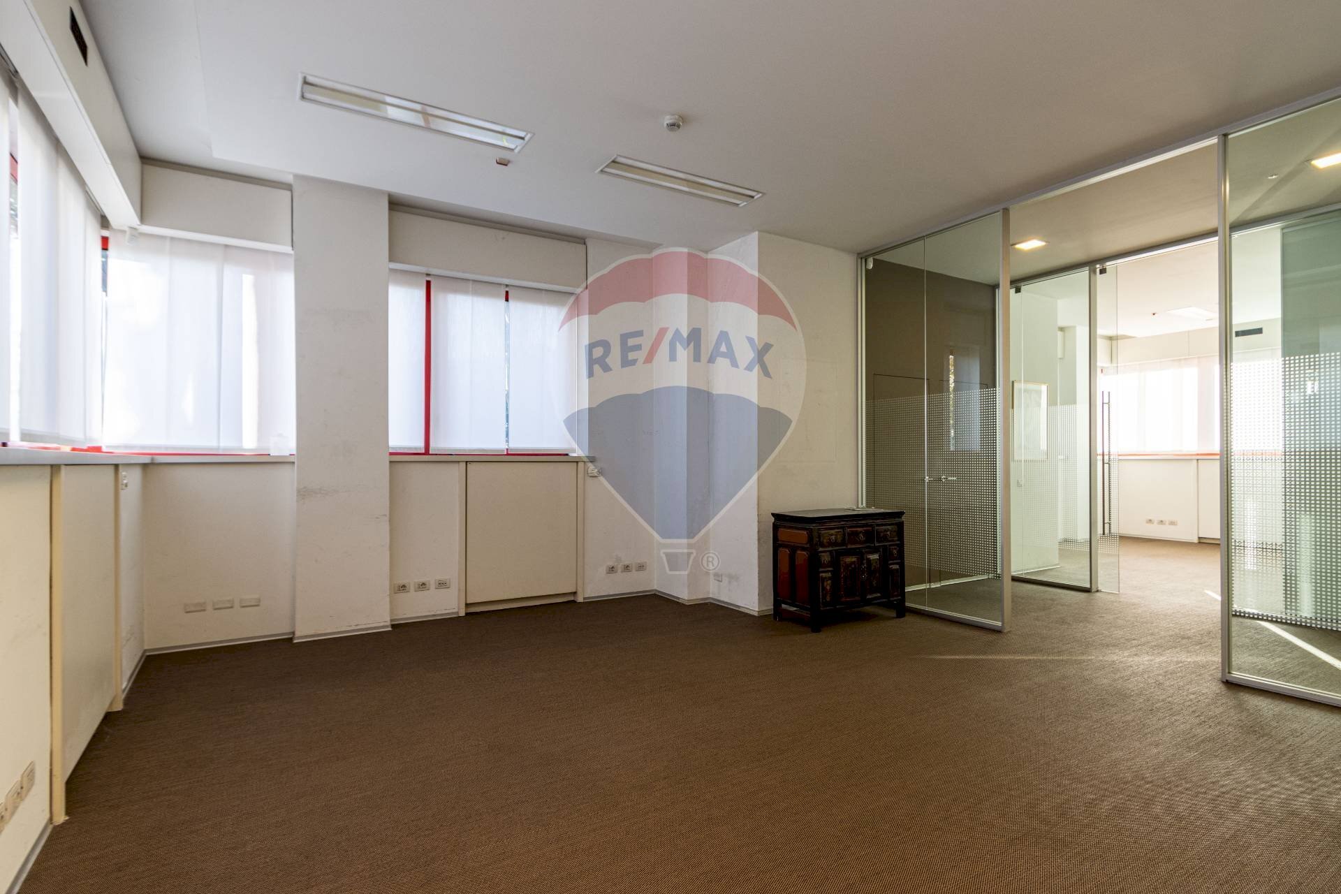 Office Milano (neighborhood Certosa) - photo 2