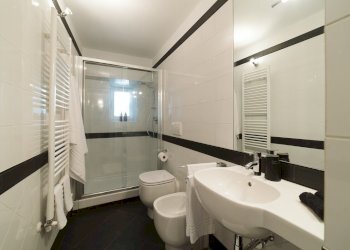 bagno.jpeg - Appartamento Piazza Cinque Lampadi 19, Genova - foto 7