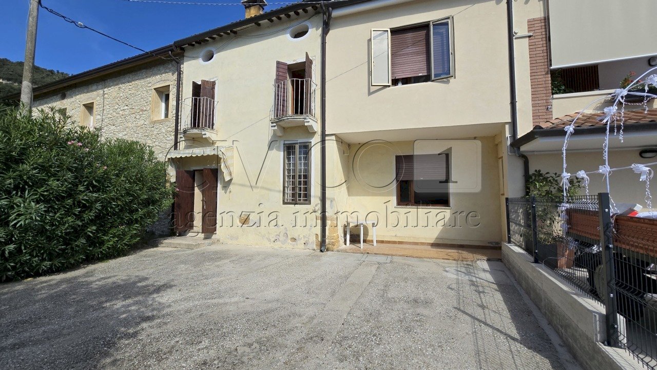 Esterno - Casa semi indipendente via Fontana Fozze 48, Castegnero - foto 3