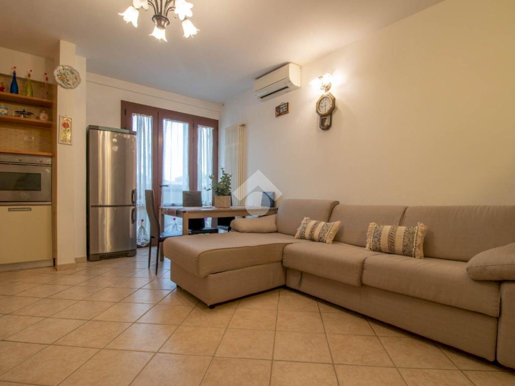 Three-room apartment Piazza della Libertà, Ravenna (neighborhood Castiglione di Ravenna) - photo 3