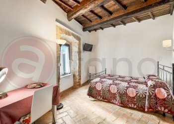 Stable - Palace Via Roma, Prossedi - photo 13