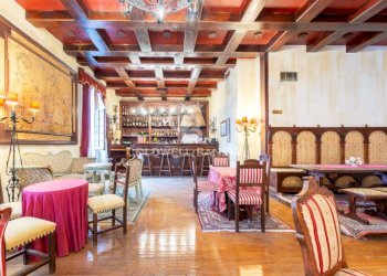 Stabile - Palazzo Piazza Carlo Bergonzi, Busseto - foto 18