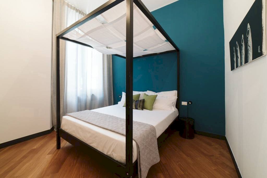 Camera da letto - Bilocale piazza 5 Lampadi, 19, Genova (zona Centro Storico) - foto 3