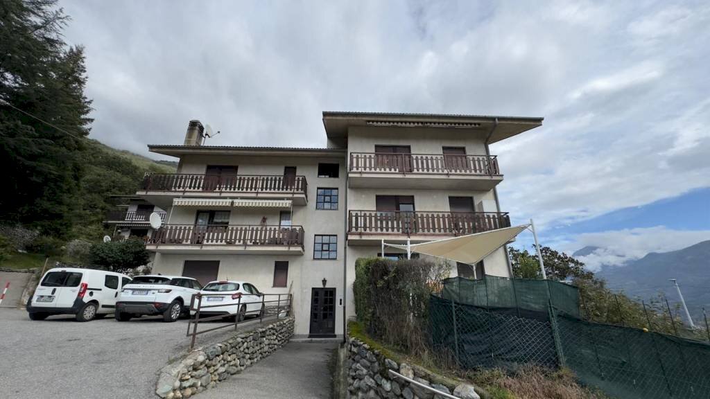 Facciata - Two-room apartment Villaggio Valmayeur, 7, Quart - photo 1