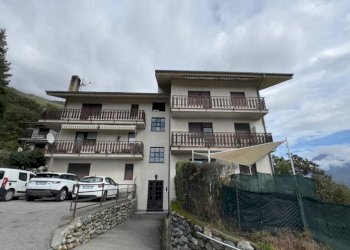 Facciata - Bilocale Villaggio Valmayeur, 7, Quart - foto 1